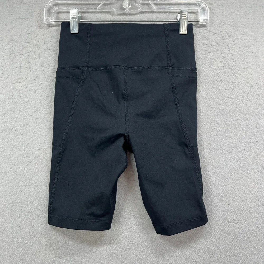 Under Armour Bike Shorts Womens XS Black High Rise Fitted Pockets Athletic Gym